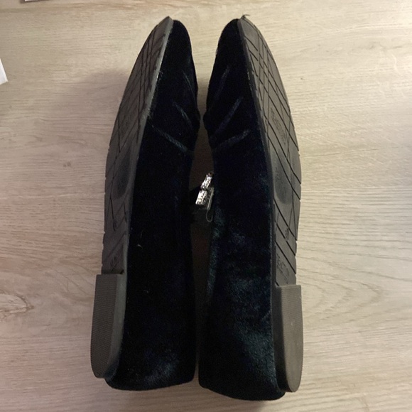 Kenneth Cole Reaction Black Velvet Loafers - Picture 7 of 9